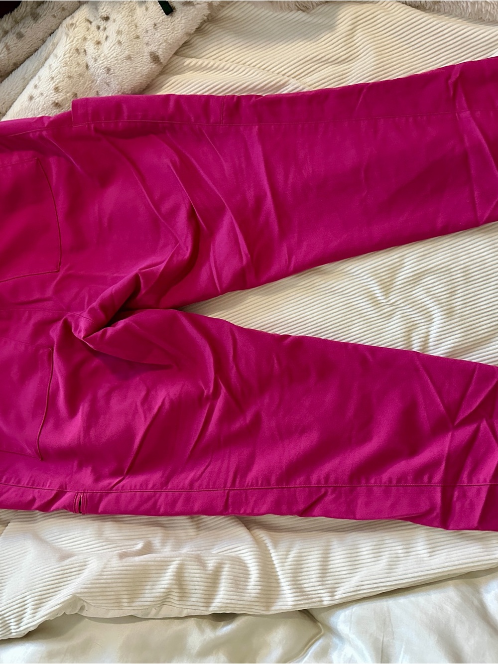 Fabletics Hibiscus High Rise On-Call Scrub Joggers - Picture 10 of 16